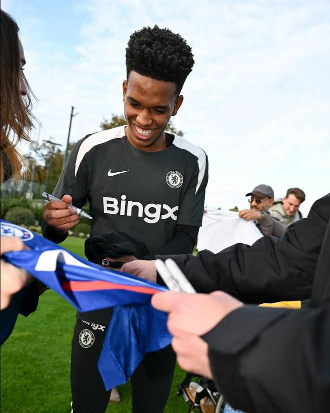 埃斯特旺：对红军进球后很激动；世俱杯交手时就想展示自己