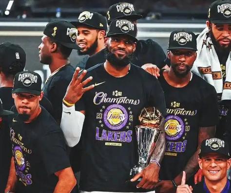 湖人要奪冠？開(kāi)局7勝2負(fù)還是19-20賽季，那賽季湖人在園區(qū)奪冠！