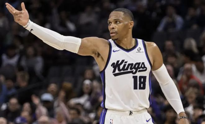 三场19投就进1球！NBA最菜后卫抢威少首发，他全场0分神龟太憋屈