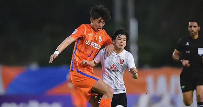 前魯能亞冠主力官宣加盟南通支云，曾被寄予厚望，卻沒踢出來