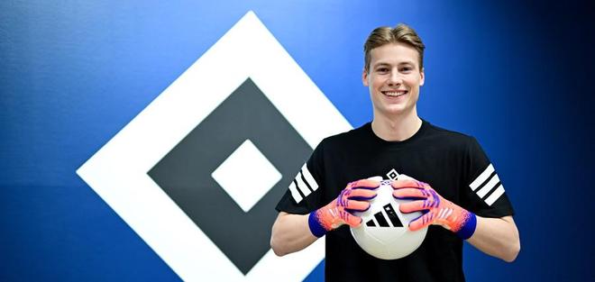 官方：漢堡簽下羅森博格門(mén)將唐維克；據(jù)悉轉(zhuǎn)會(huì)費(fèi)總價(jià)400萬(wàn)歐