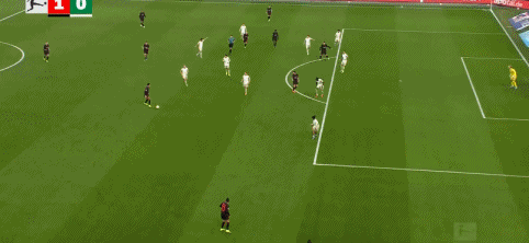 精妙配合后低射破門，巴斯克斯打進(jìn)勒沃庫(kù)森生涯首球