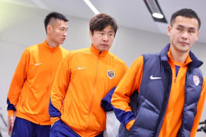 2奪亞冠、4奪中超！37歲鄭龍官宣退役，世俱杯進(jìn)球，至今無人復(fù)制