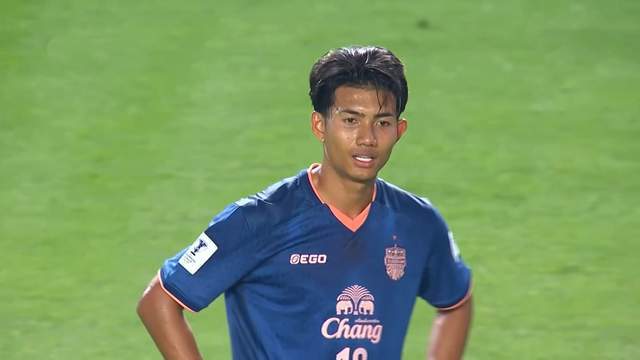 0-2，申花亞冠僅取得1勝，拉唐紅牌罰下 全靠37歲的吳曦撐起進攻