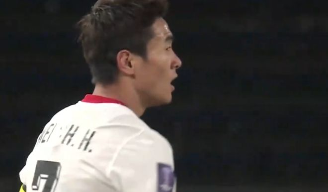 超級巨大失誤！日本門將送禮，韋世豪鏟射破門，破847天亞冠球荒