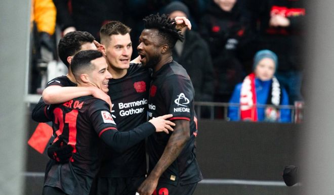 一場4-0，制造出慘案，昔日冠軍踢瘋了，德甲4輪不敗