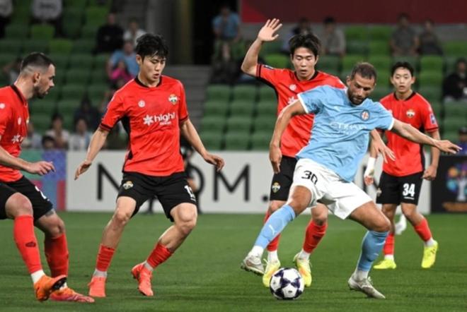 江原隊史首次亞冠順利晉級淘汰賽，江原道知事祝賀球隊