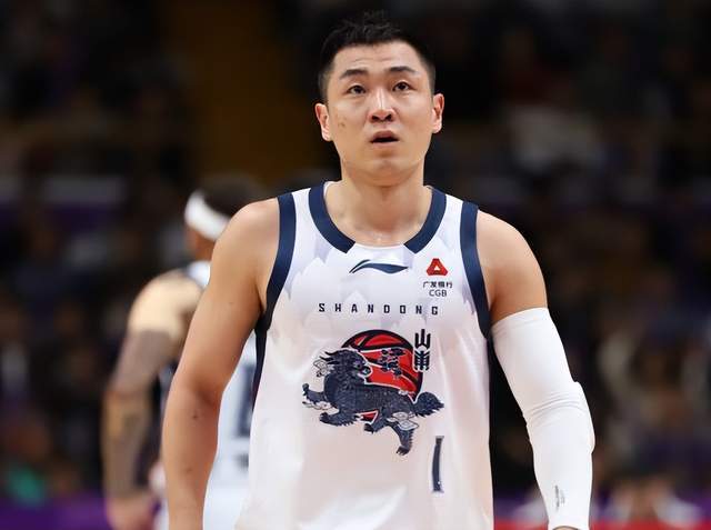 山東男籃不敵廣州：外援短板明顯、威金頓打臉邱彪后衛(wèi)都是于德豪