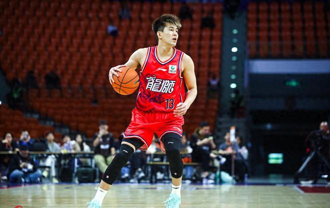 大傷出結(jié)果！郭艾倫只有3選擇，合同還剩5個(gè)月，離開(kāi)遼籃成敗筆