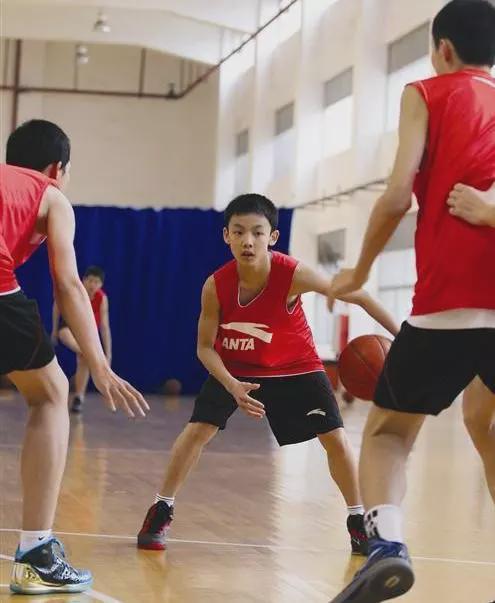 “從沒(méi)想過(guò)這樣的身高和天賦，能成為CBA全明星”