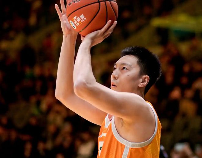 CBA三分大賽：胡明軒22分+加賽13-4碾壓于米提 第2次奪三分王