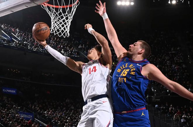 只是欠缺一些經(jīng)驗(yàn)！快船內(nèi)線新秀的整體表現(xiàn)也在穩(wěn)步提升之中？