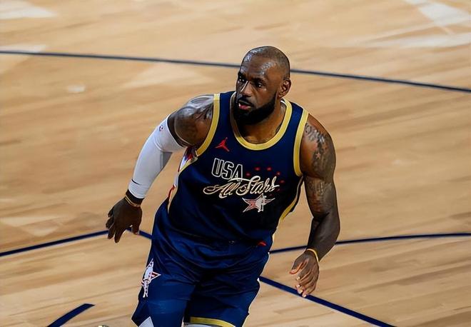 勒布朗-詹姆斯：我缺席了湖人的前14場比賽，我戒掉了紅酒和甜點