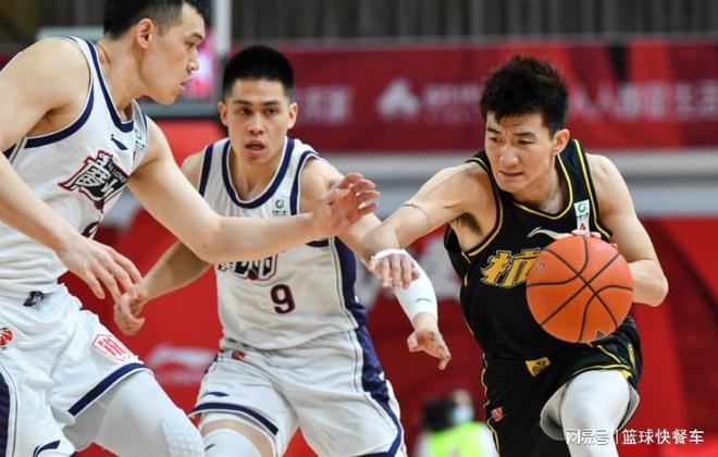 CBA太惨了！新赛季门票被当赠品送：买牛奶送CBA门票？