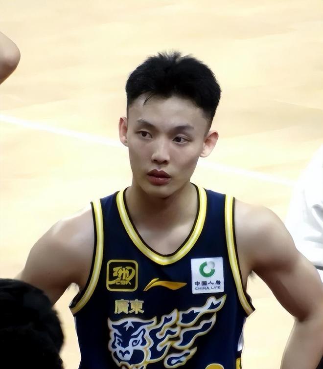 广东107-102同曦！球员评分：4人满分，3人良好，2人不合格