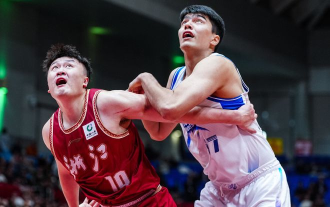 22分33分42分！3人空砍1队爆冷，首轮10场之后，只有6队符合预期