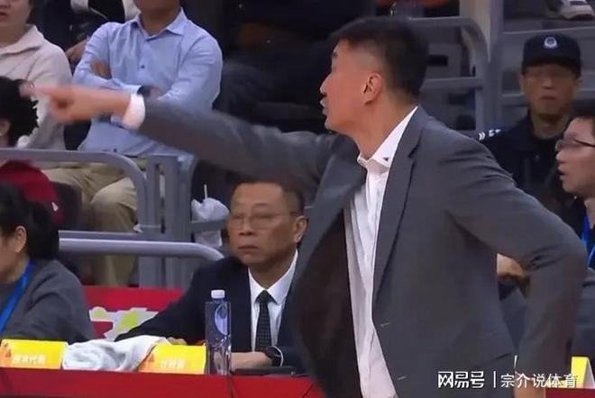 高兴太早了！广东队险胜却收两大坏消息，胡明轩太让球迷失望