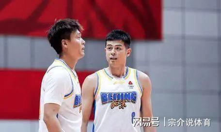 5位老将4名国家队主力首发，CBA潜力赛世界第一，球迷忍不住