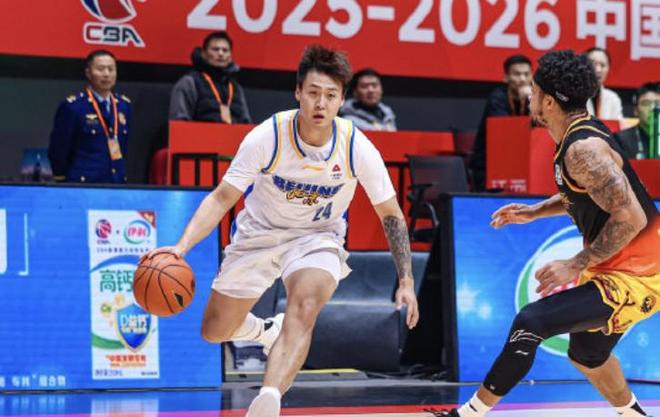 赵睿：现在的任务是尽快融入球队，身体状态还有问题需要调整