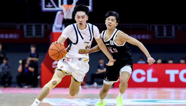 20分6篮板5助攻！CBA后卫新星爆发，或加盟广东宏远