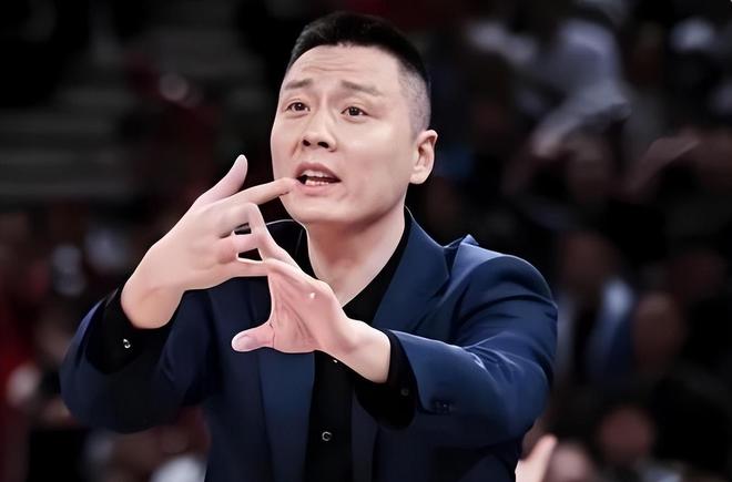 上海97-105输同曦，球迷向主教练卢伟发出九大疑问