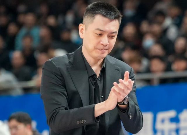 辽宁男篮VS北京首钢！杨鸣冲击3连胜，威尔斯成关键，央视直播