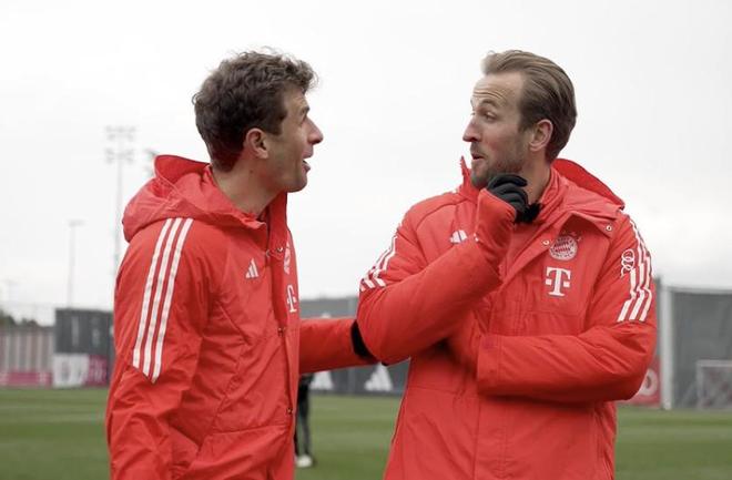 體圖：凱恩已經(jīng)接替了穆勒，成為了賽前鼓舞士氣的核心人物