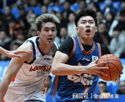 好苗子！19岁小将年薪仅40万，曾韧带断裂，如今场均16分4助攻