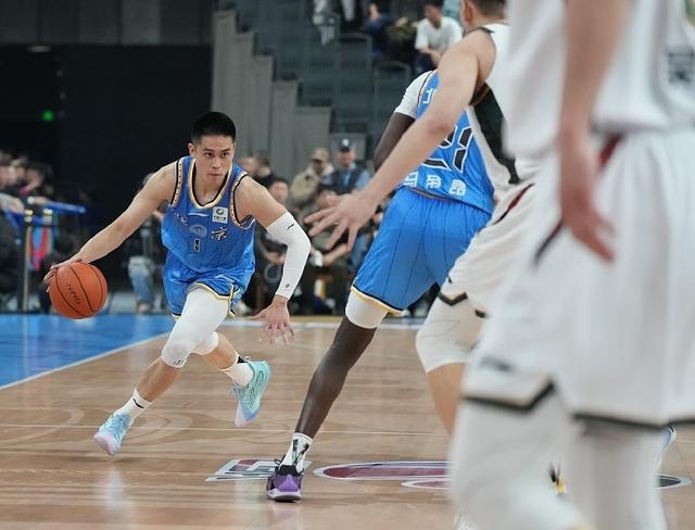 CBA｜北汽男篮击败辽宁取三连胜 陈盈骏手感依旧火热