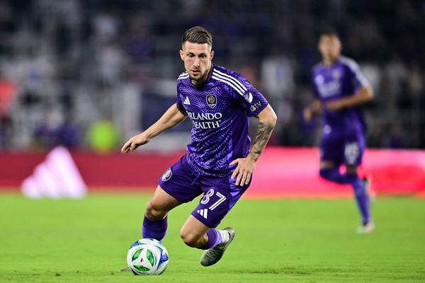 意媒：罗马想在冬窗签边锋，正在考虑克罗地亚国脚帕沙利奇