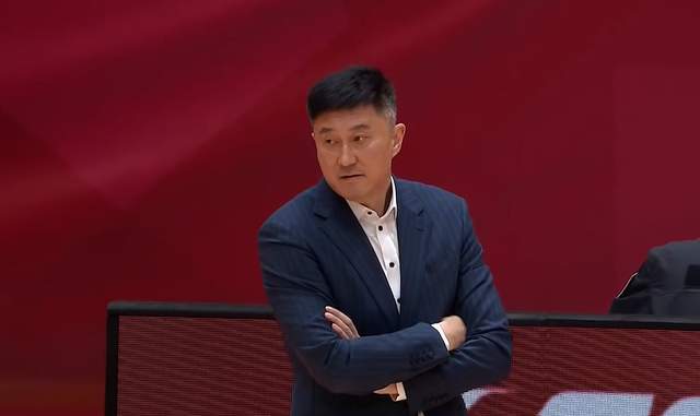 央视直播！今晚7:35，广东德比拒冷门，杜锋冲3连胜，徐昕硬一点