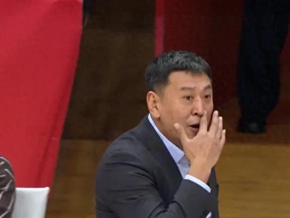 南京同曦不敌青岛，听听各界媒体怎么说？外援表演秀，郭昊文梦游