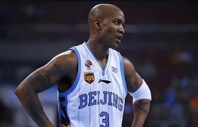 库里前队友在CBA杀疯了！24分钟狂砍56+6，带队豪取3连胜