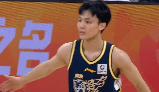 繼續(xù)不敗！廣東6分勝山東取6連勝 徐杰22+8高詩巖0分