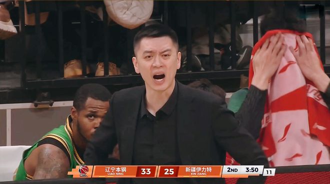 首秀即巔峰！趙繼偉感動全場，CBA焦點大戰：1將，令楊鳴膽戰心驚