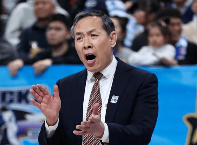 北京84-90山西遭4壞消息！許利民+2將讓人失望，周琦遭眼睛傷勢！