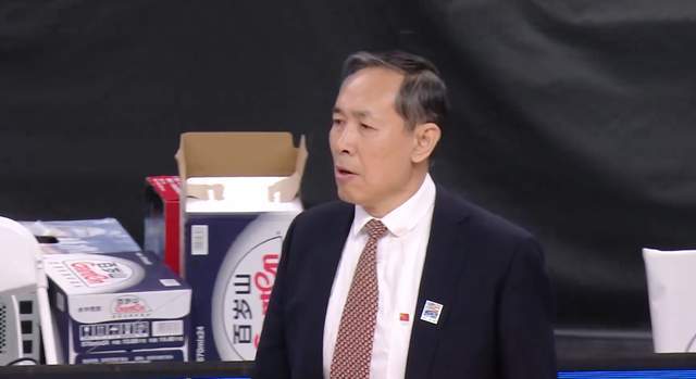 奪冠熱門輸球仍反超山東，遼籃掀翻強敵卻無緣前8，黑馬超出預期