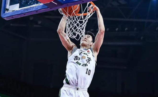 郭昊文真帶不動(dòng)同曦！自己鉚足勁攻堅(jiān)，漢茲曇花一現(xiàn)，各將無(wú)能力