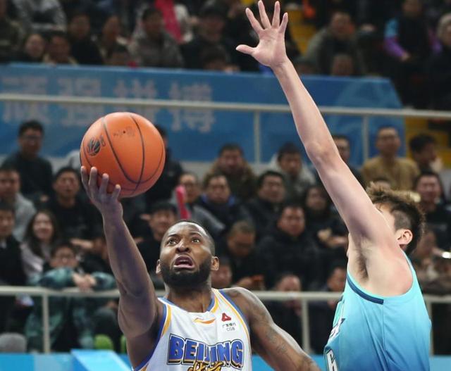 CBA｜克服傷病困擾 北汽男籃客場1分險勝山西隊