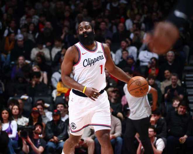 沖進前十！小卡傷停快船加時險勝猛龍 哈登31+10連中關鍵球