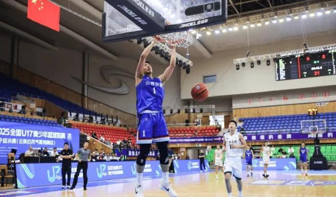 什么情况!山西青年队教练疑似掌掴自家球员 打人不应该