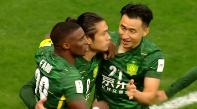 张玉宁半场闪击！轰亚2处子球，反超巴坎布，独居队史射手榜次席