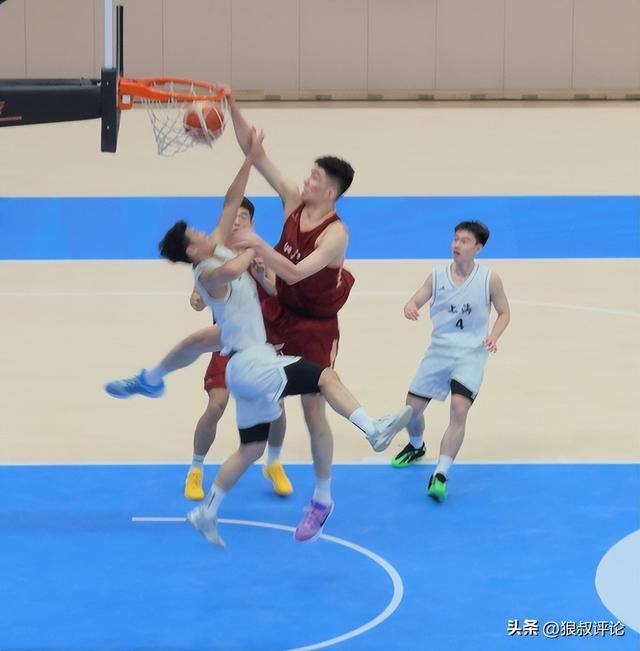 全运男篮半决赛：余嘉豪大战周琦胡金秋 朱俊龙反戈“广厦班底”