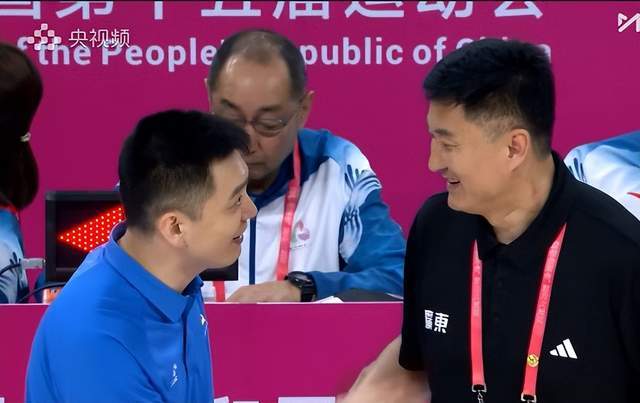 够精彩！19分大胜辽宁，广东挺进决赛，杜锋真厉害，杨鸣不服不行