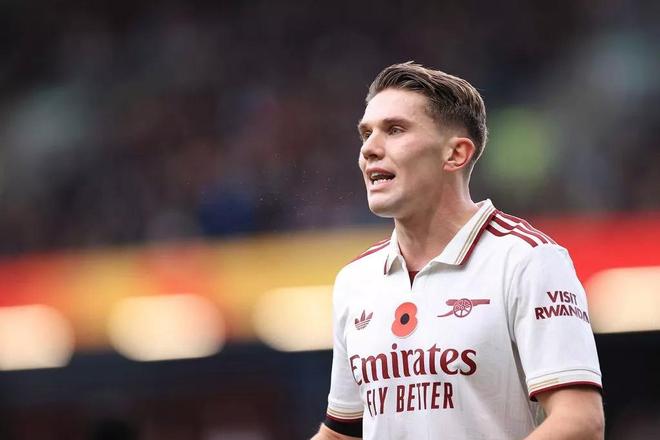 记者：哲凯赖什没参加欧冠赛前最后一练，此前曾感到肌肉不适