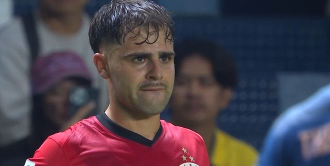 丢人现眼！中超领头羊又输了，亚冠4场1分，排名垫底太耻辱