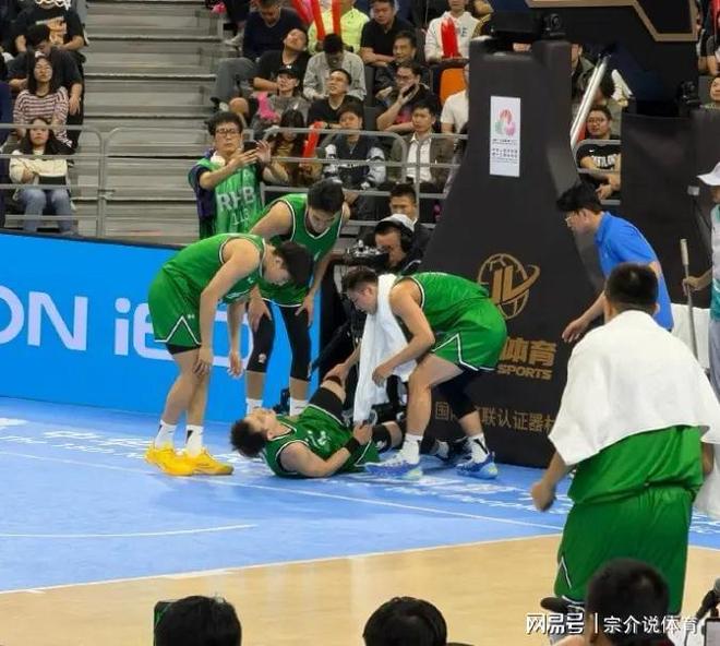 遼寧隊輸廣東后再收壞消息，趙繼偉最新傷情曝光，楊鳴兩眼泛紅