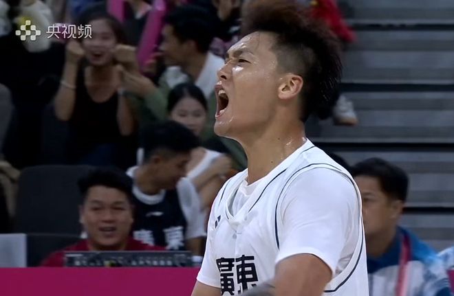 慘烈的遼粵大戰！繼偉傷退，廣東19分大勝4人滿分，杜鋒復仇楊鳴