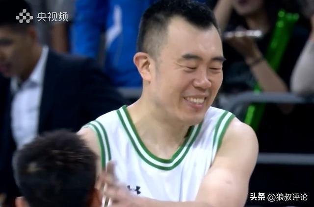 這次真退役！韓德君完成最后一舞：揮手告別引現場球迷“哽咽”