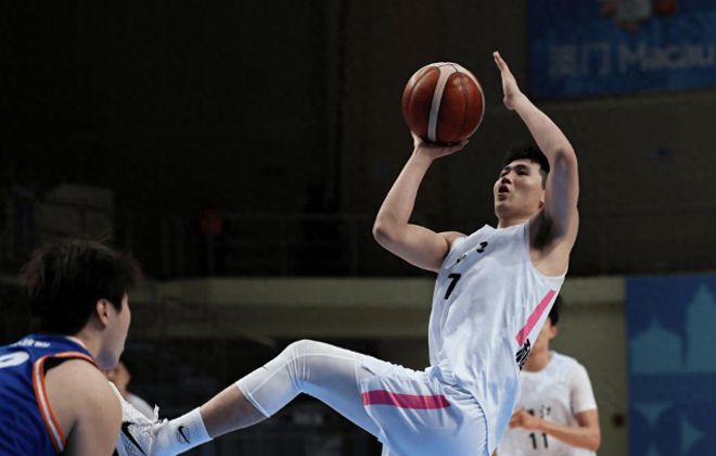 牛掰啊！男籃1號位最強接班人找到！單場51分，全運會場均39+4+5